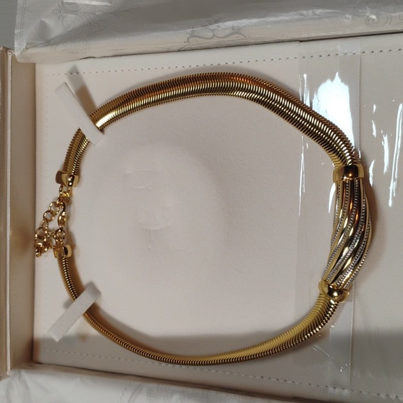 Burberrys Vintage Necklace Earrings Set RARE HARD TO FIND Amazing Condition - Picture 5 of 9